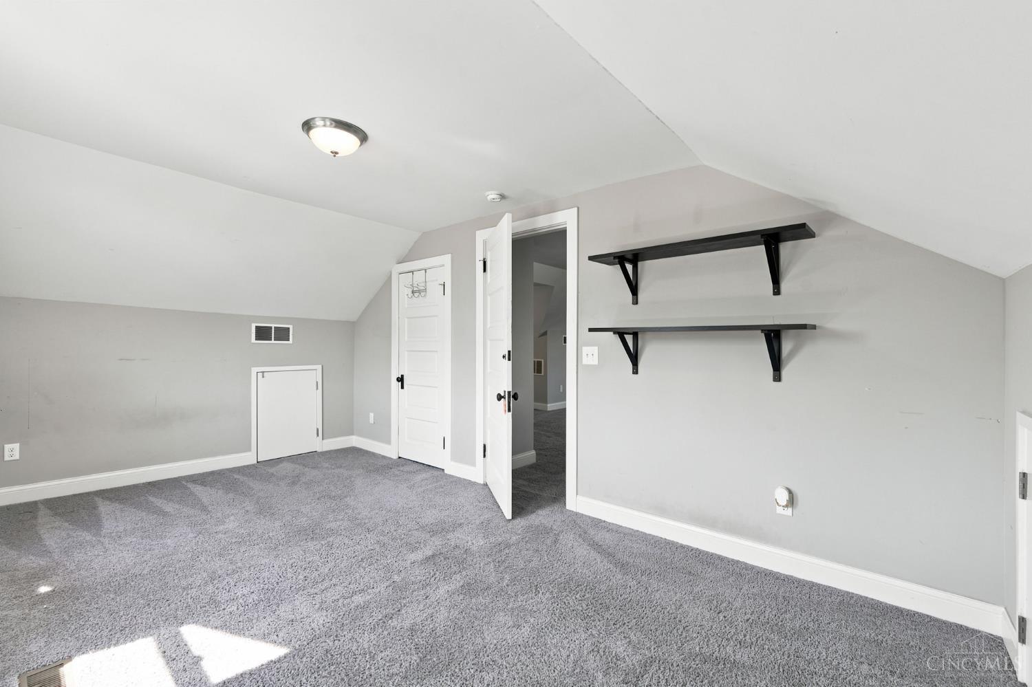 3229 Woodburn Avenue, Cincinnati, OH, 45207 — photo 46