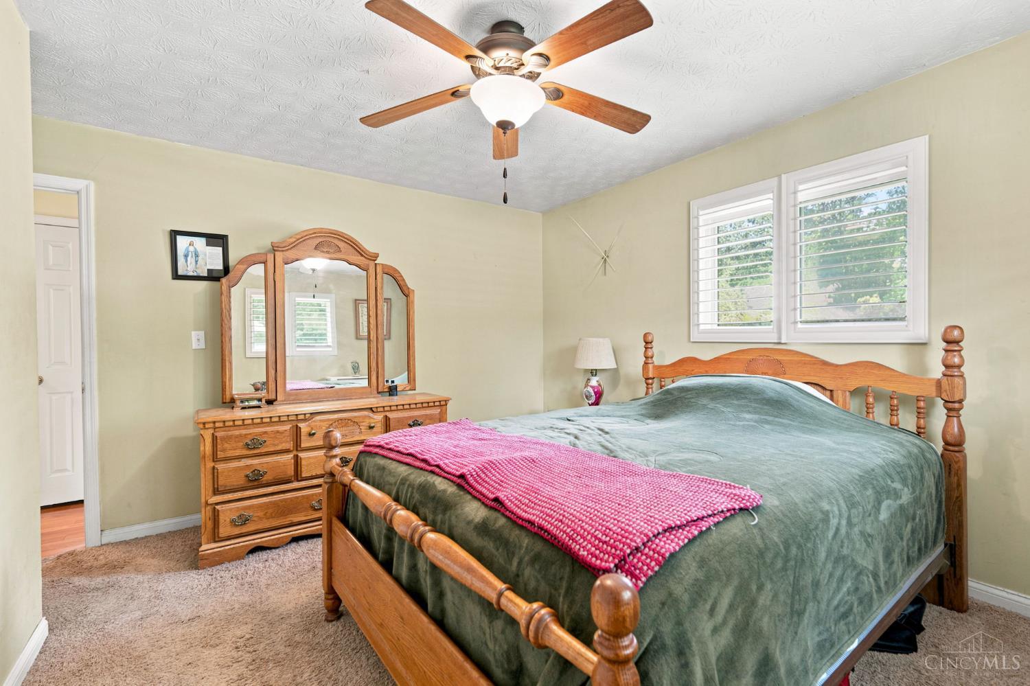 4555 Ross Avenue, Franklin Twp, OH, 45005 — photo 15