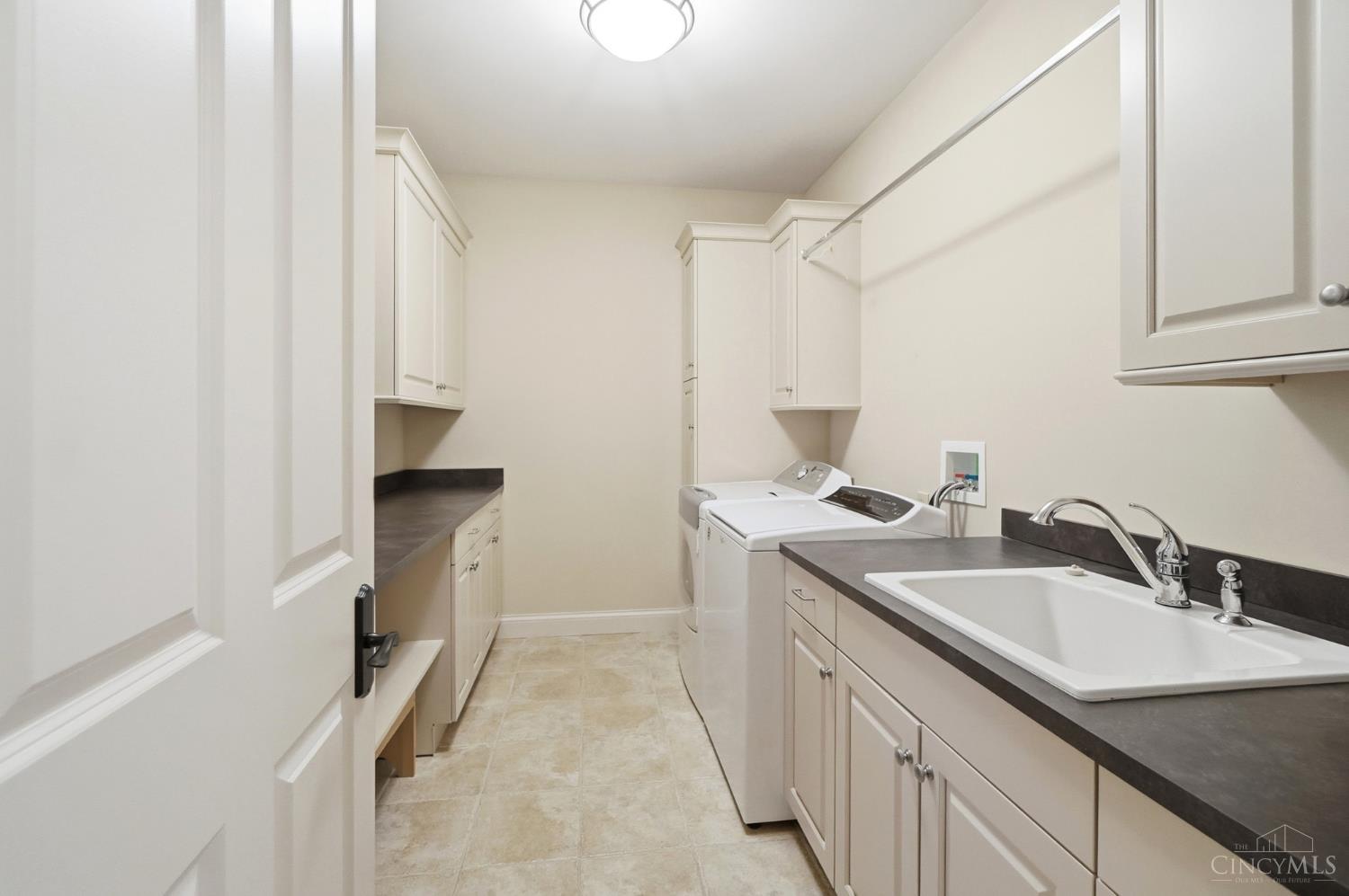 8100 Chinquapin Lane, Indian Hill, OH, 45243 — photo 27