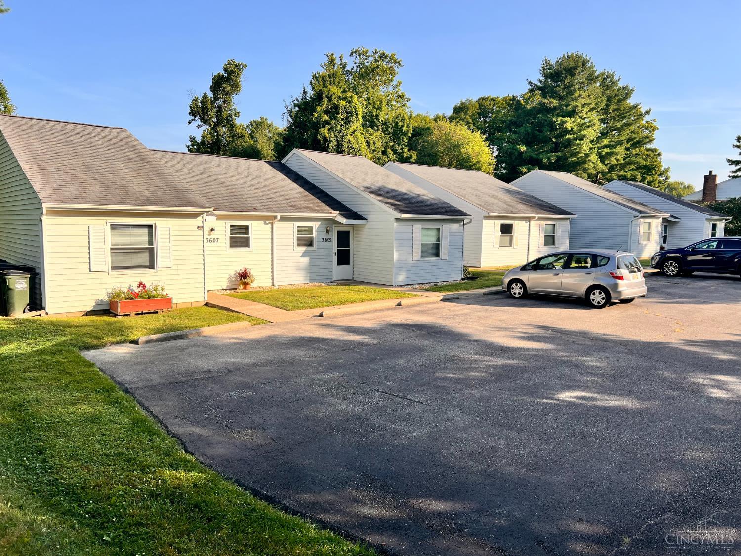 3607 Parfore Court, Pierce Twp, OH, 45245 — photo 6