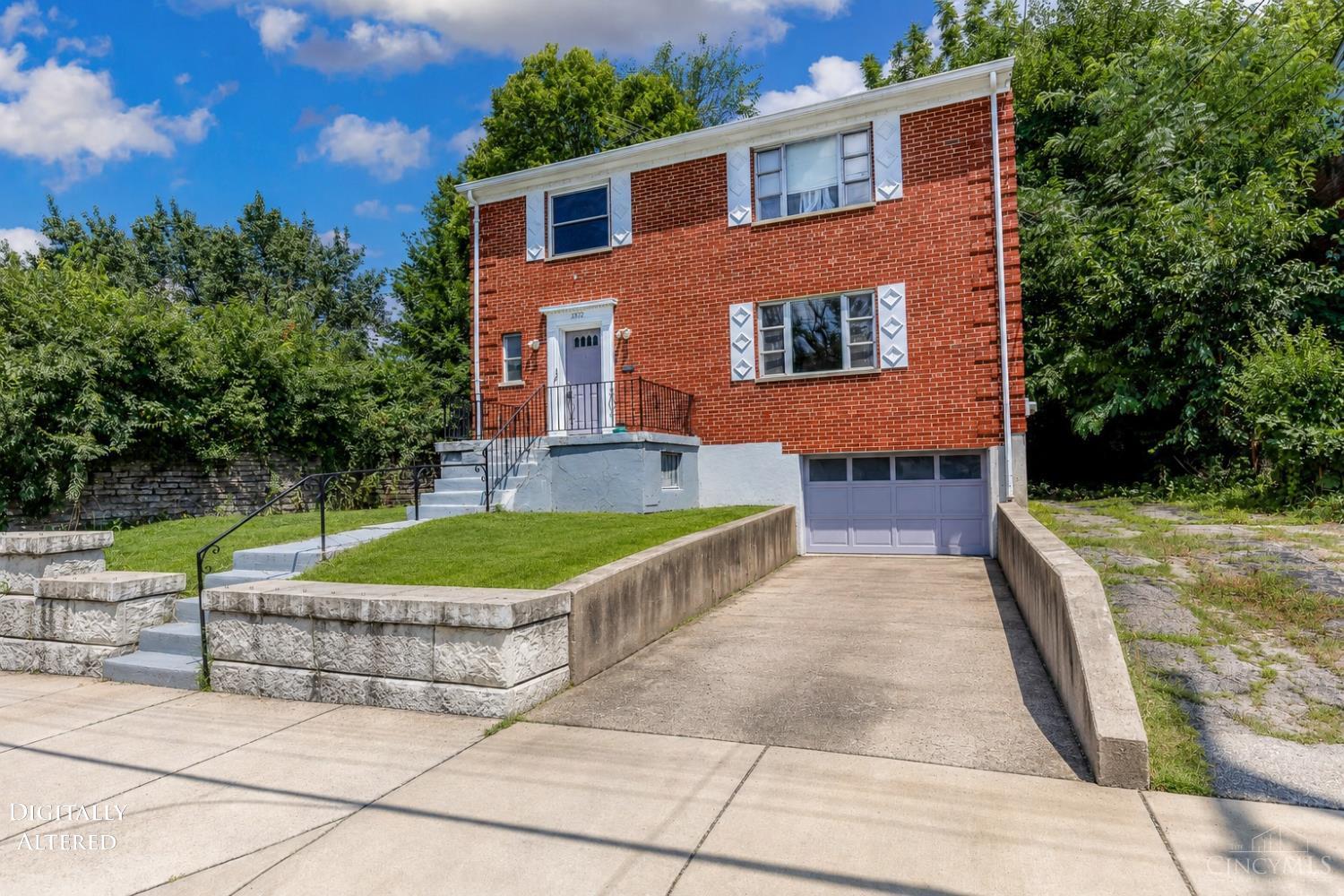 3422 Bassett Road, Cincinnati, OH, 45205 — photo 2