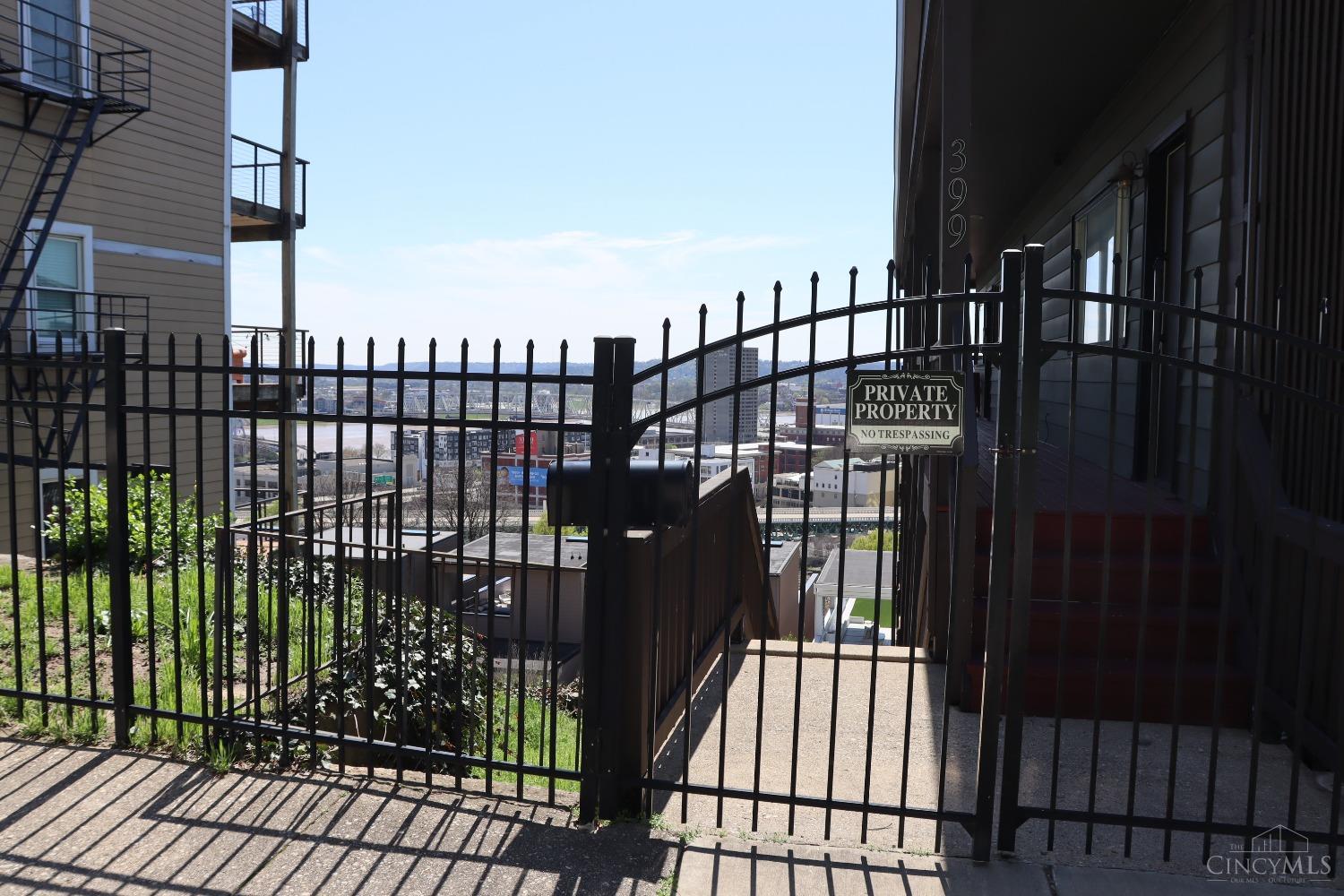 399 Oregon Street, Cincinnati, OH, 45202 — photo 32
