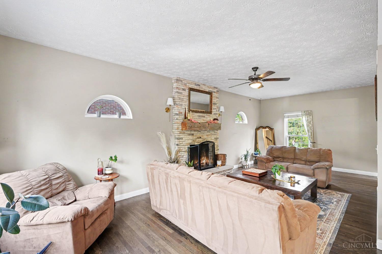 8221 Springleaf Lake Drive, Colerain Twp, OH, 45247 — photo 4