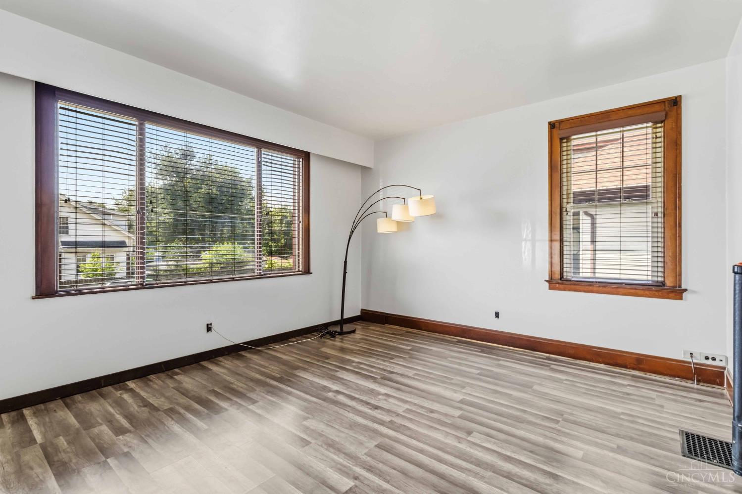 3606 Homelawn Avenue, Cheviot, OH, 45211 — photo 7