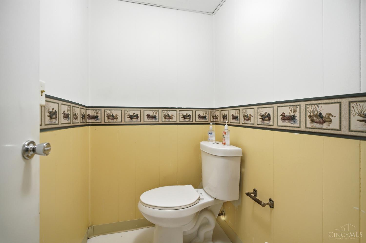 830 Sunderland Drive, Anderson Twp, OH, 45255 — photo 39