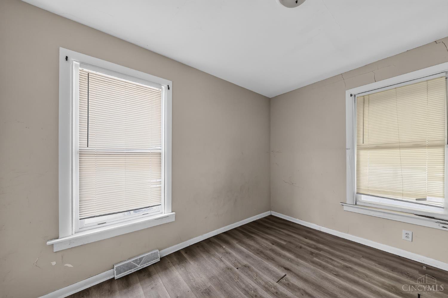 6823 Betts Avenue, North College Hill, OH, 45239 — photo 12