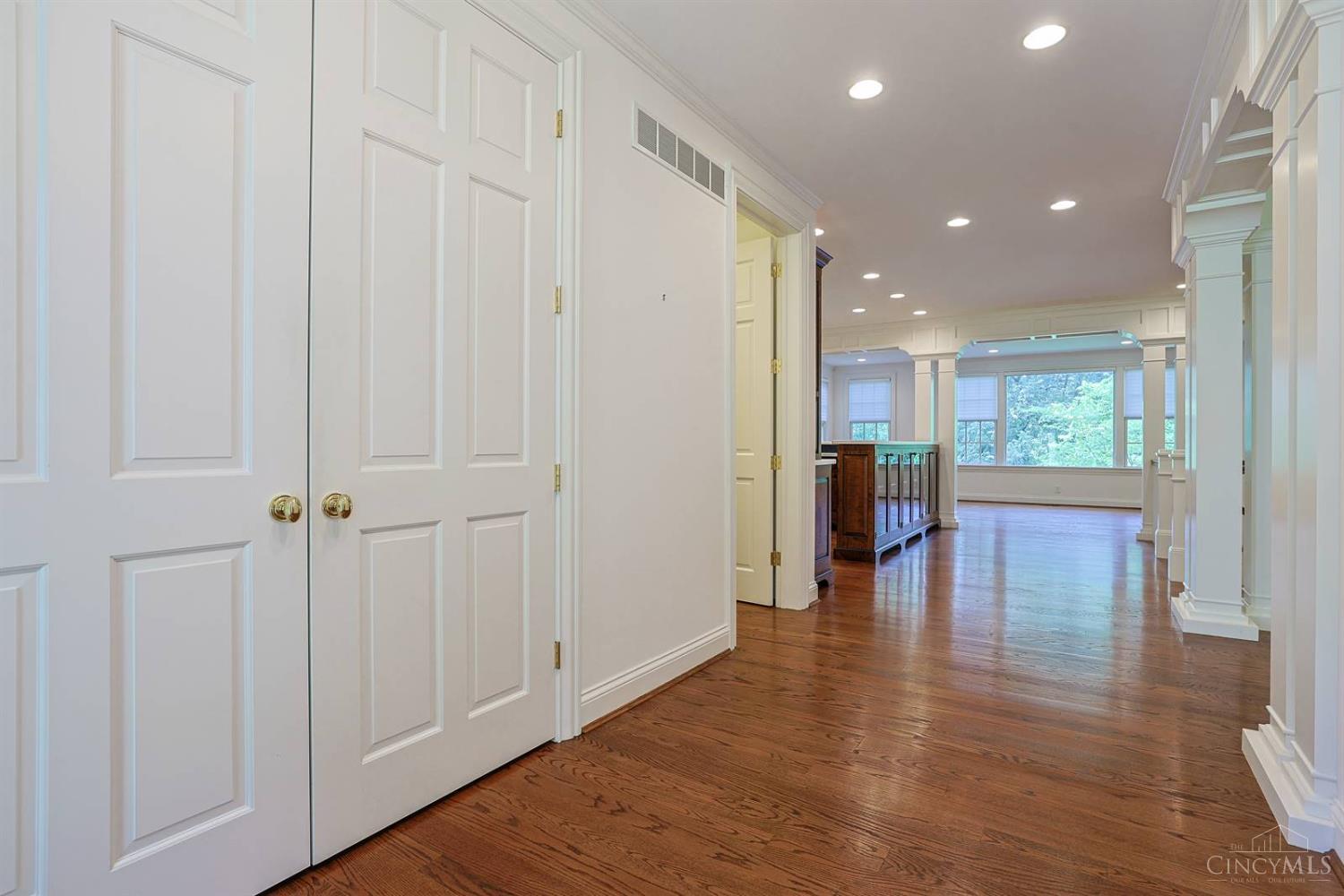 5 Linden Lane, Wyoming, OH, 45215 — photo 6