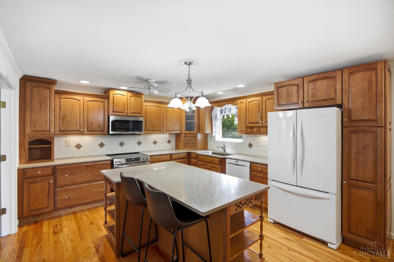 830 Sunderland Drive, Anderson Twp, OH, 45255 — photo 12