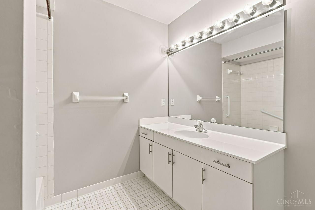 5055 Bristol Court, Loveland, OH, 45140 — photo 22