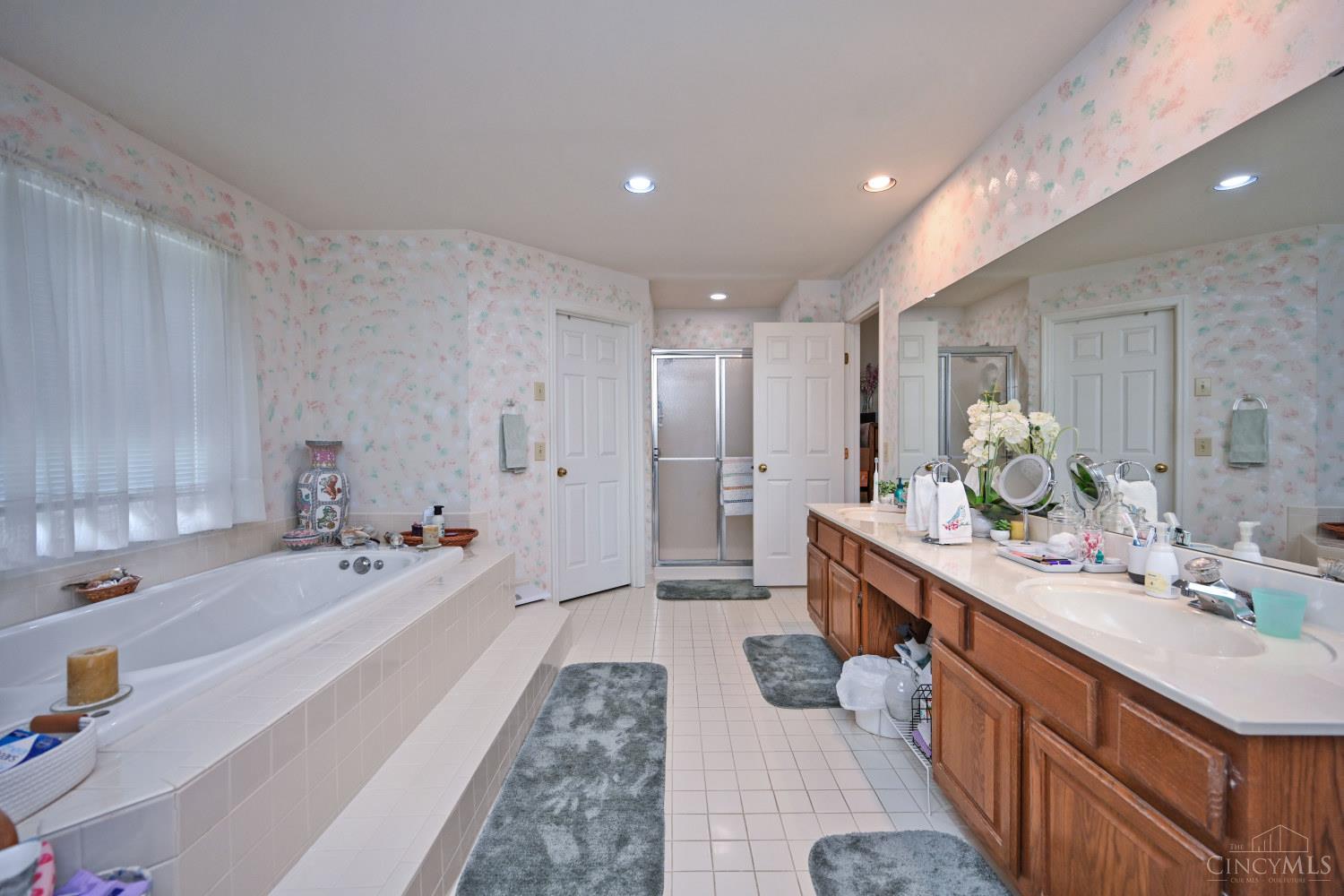 6889 Maddux Drive, Anderson Twp, OH, 45230 — photo 34