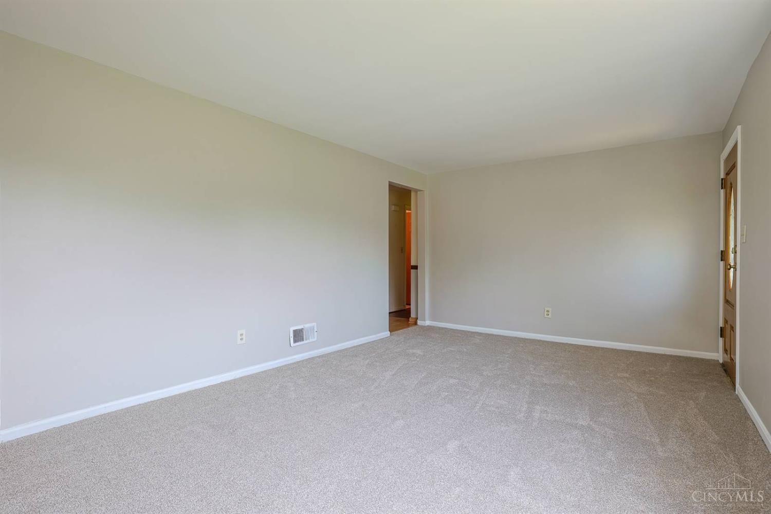 5256 Rybolt Road, Cincinnati, OH, 45248 — photo 6