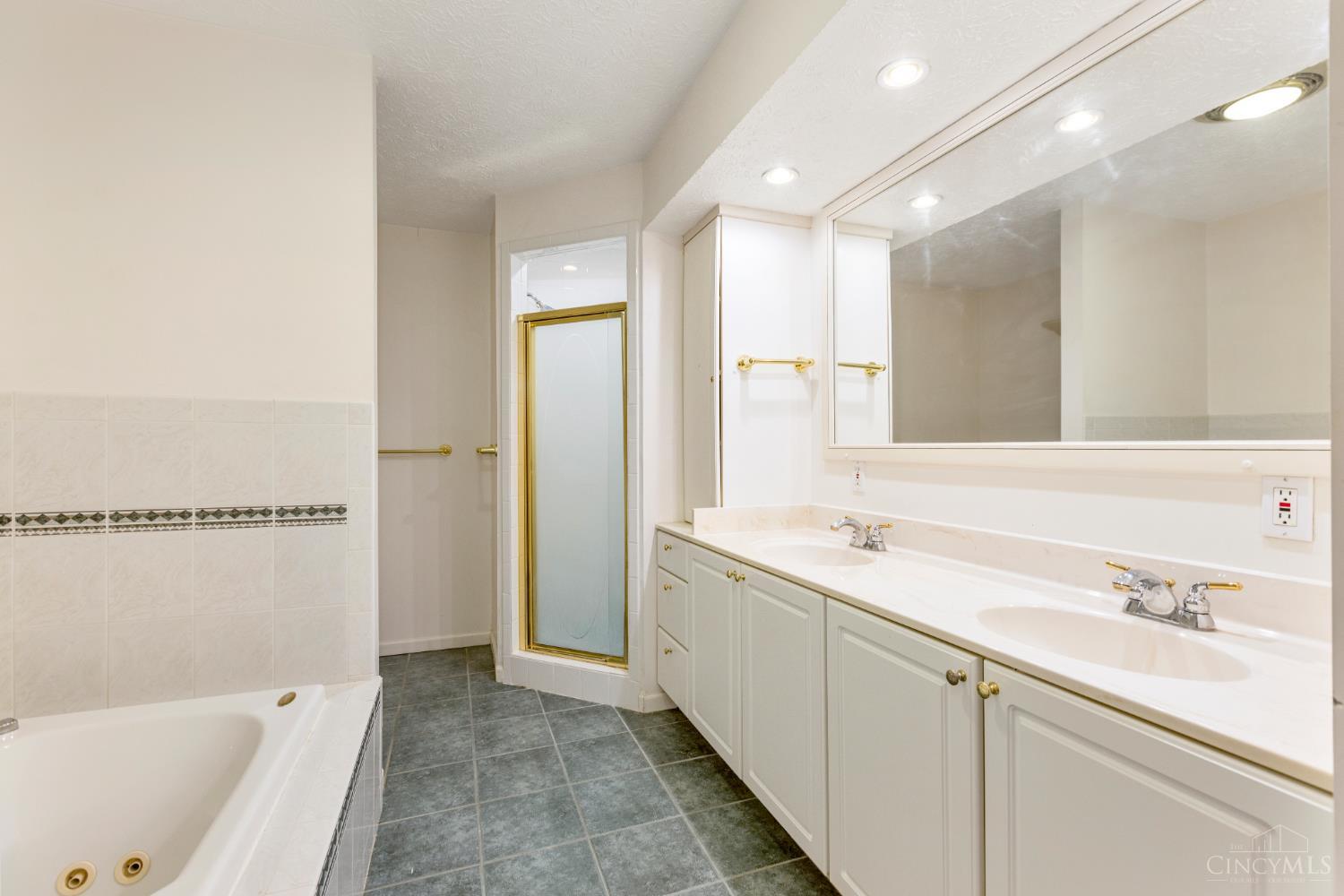 9699 Humphrey Road, Symmes Twp, OH, 45242 — photo 17