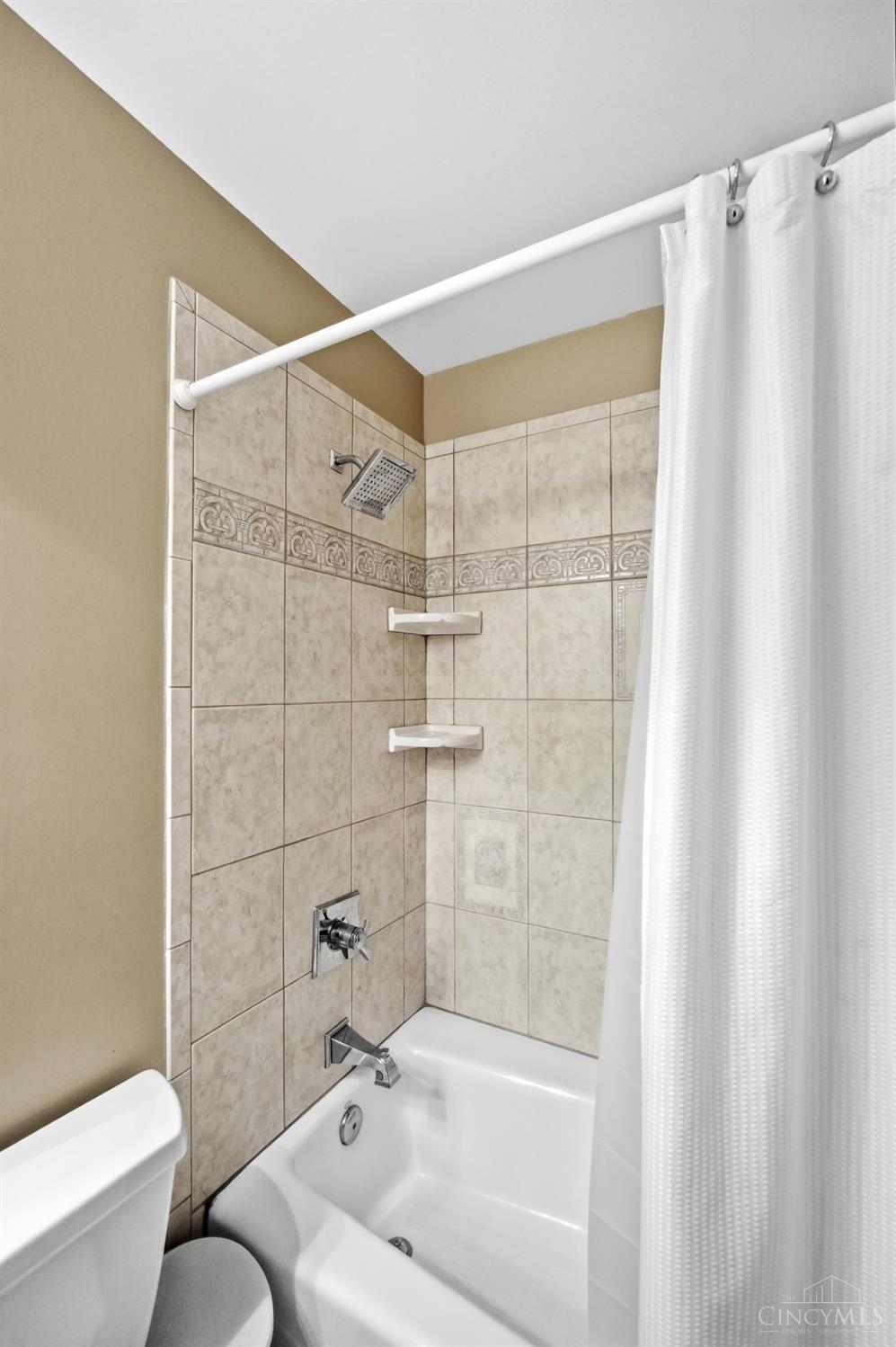 1374 Wexford Lane, Green Twp, OH, 45233 — photo 37