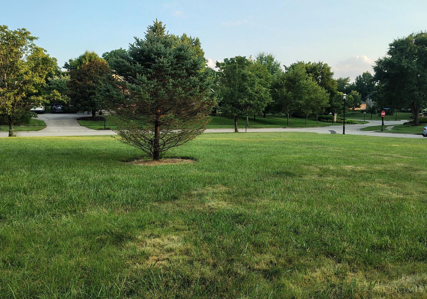 Red Hawk Court, Hamilton Twp, OH, 45039 — photo 2