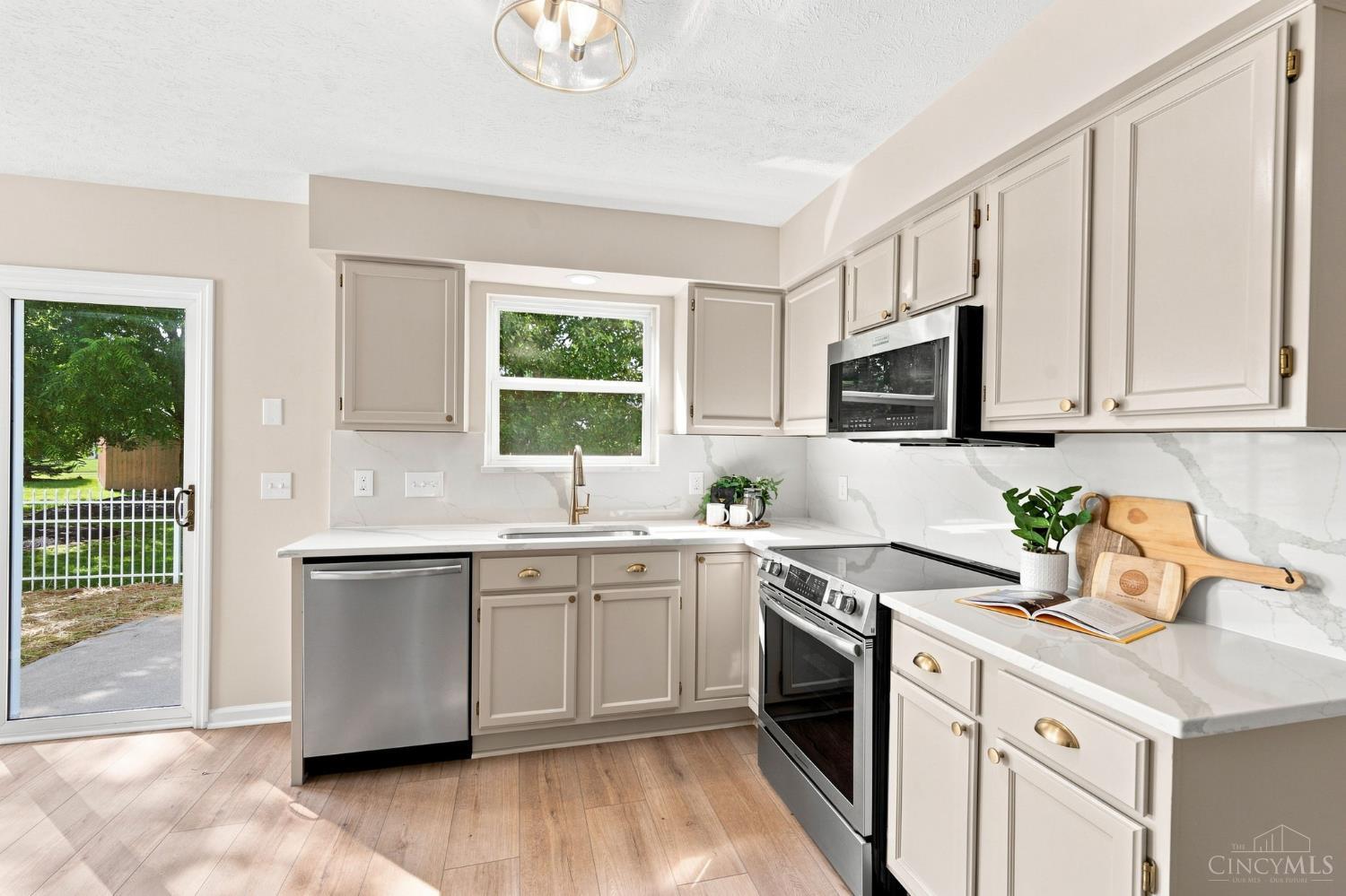 8631 Acredale Drive, West Chester, OH, 45069 — photo 13