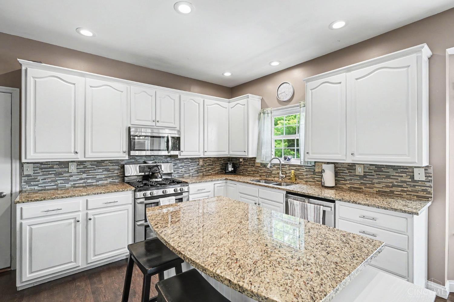 8221 Springleaf Lake Drive, Colerain Twp, OH, 45247 — photo 8