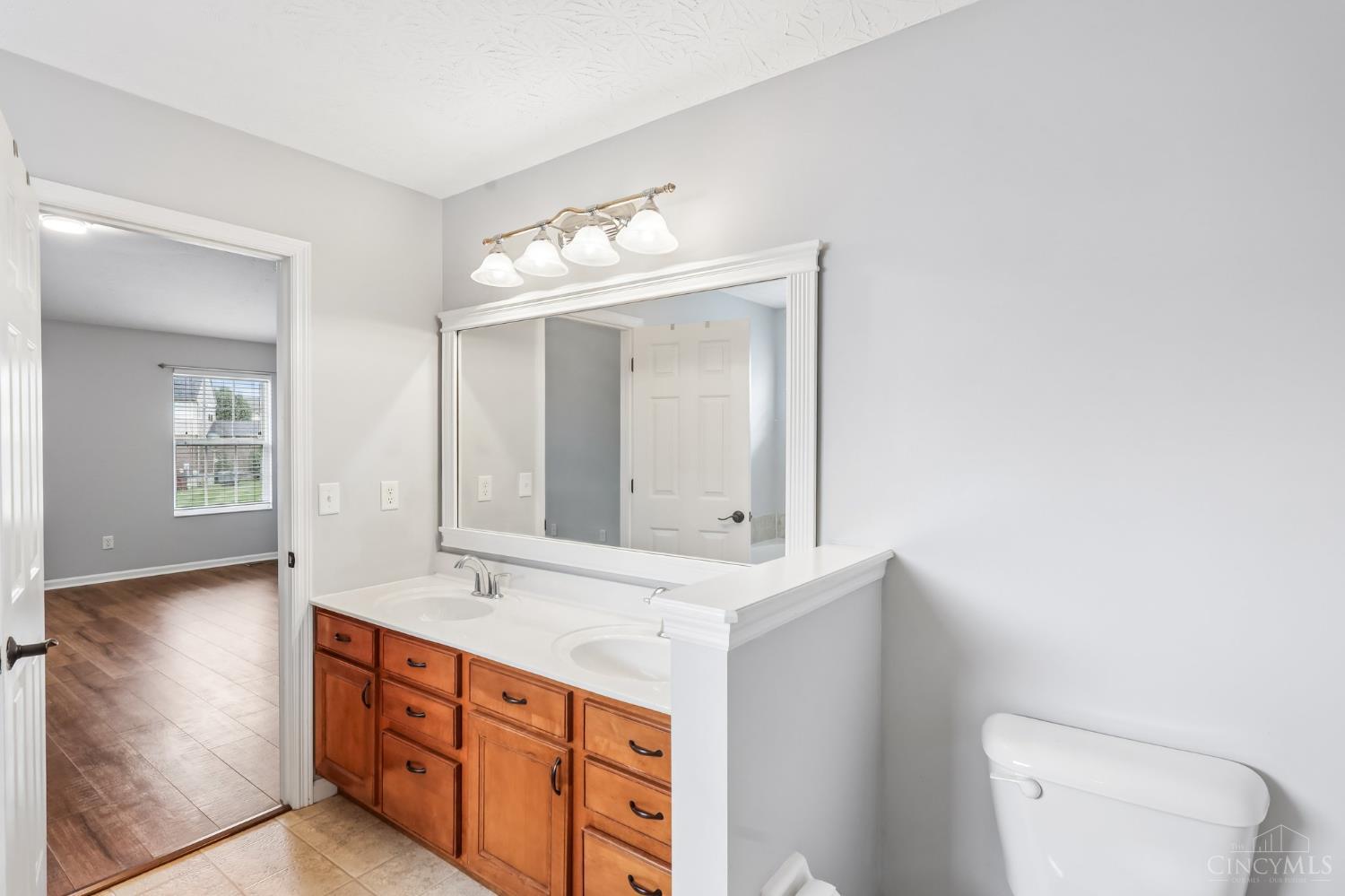 5798 Hawthorne Reserve Drive, Liberty Twp, OH, 45044 — photo 38