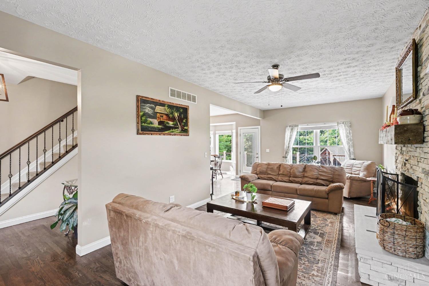 8221 Springleaf Lake Drive, Colerain Twp, OH, 45247 — photo 3