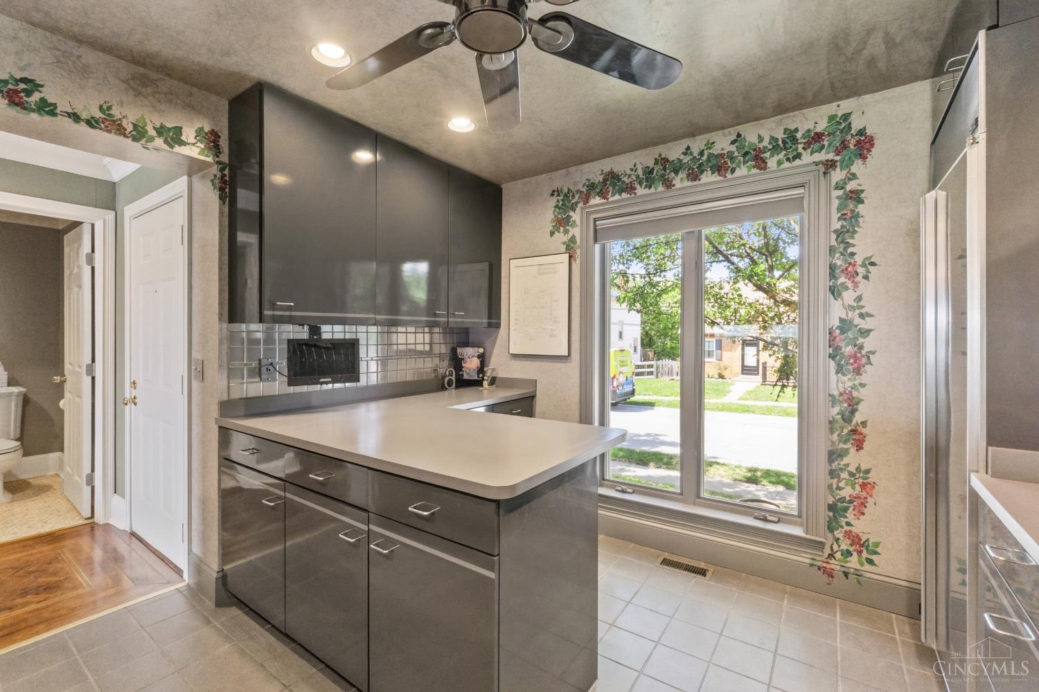 382 Grand Avenue, Cincinnati, OH, 45205 — photo 8