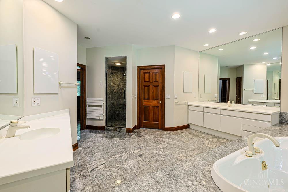 8625 Fawnmeadow Lane, Indian Hill, OH, 45242 — photo 14