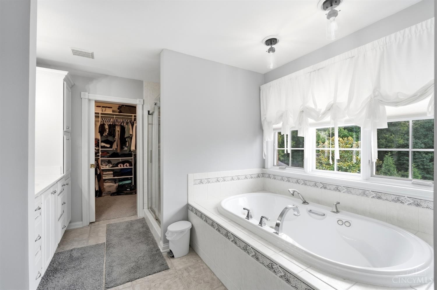 1374 Wexford Lane, Green Twp, OH, 45233 — photo 31