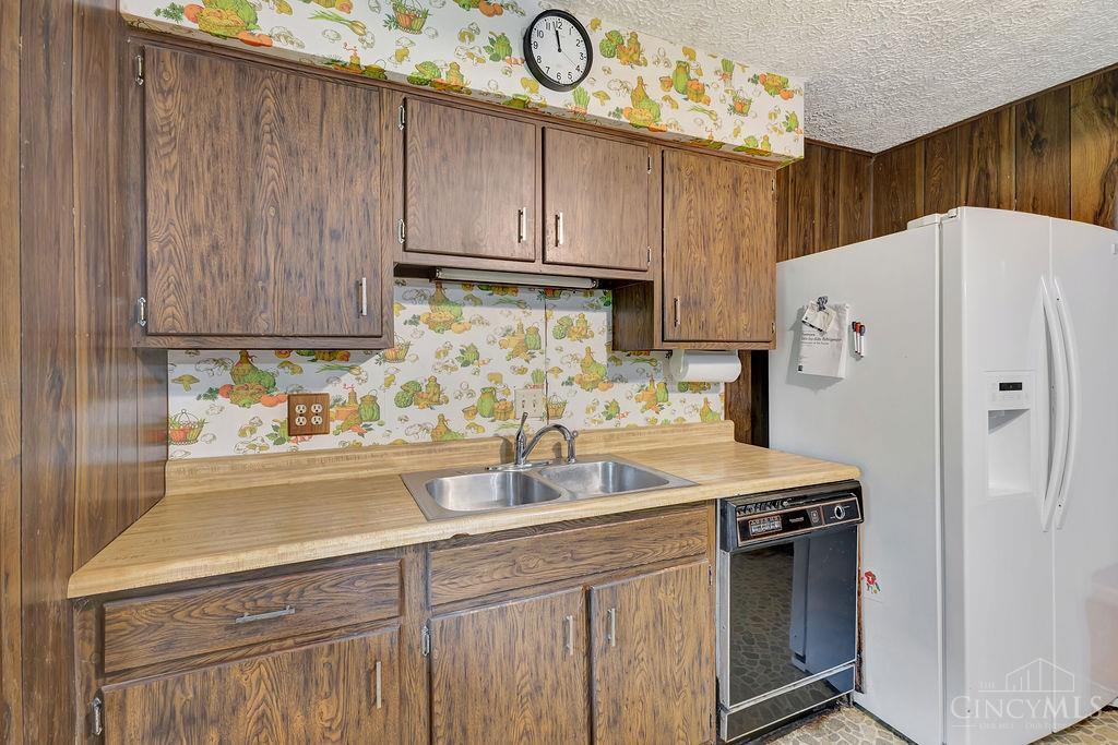 5517 Karen Avenue, Green Twp, OH, 45248 — photo 10