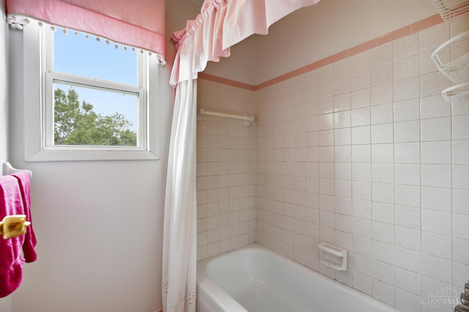 5330 Talloak Court, Cincinnati, OH, 45247 — photo 34