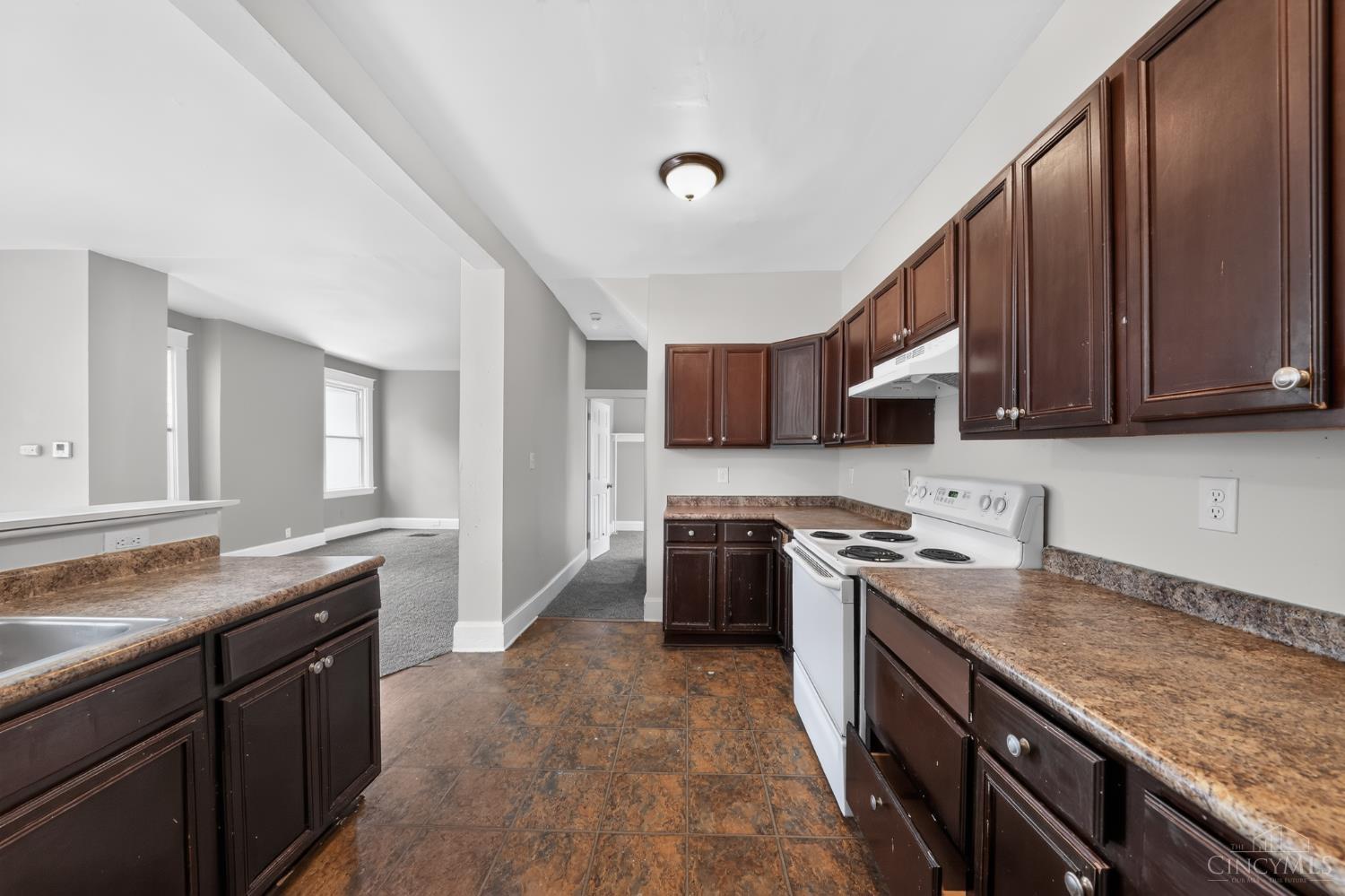 2654 cora Avenue, Cincinnati, OH, 45211 — photo 12