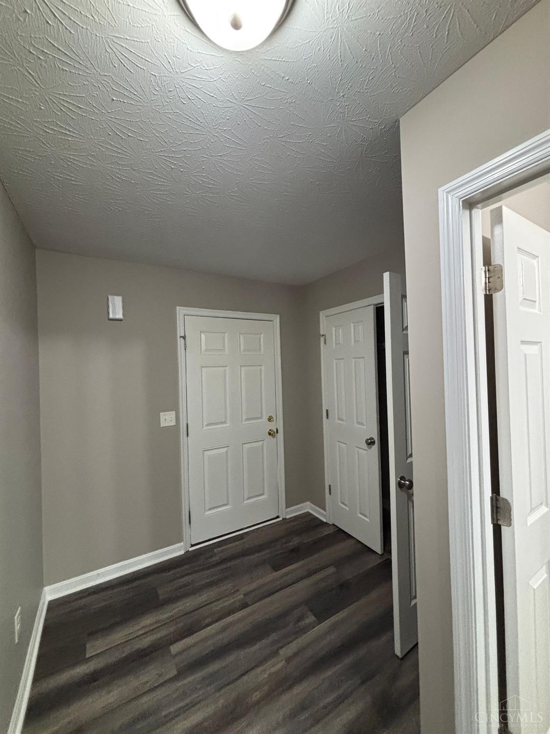 406 Mcewing Drive, Lockland, OH, 45215 — photo 3