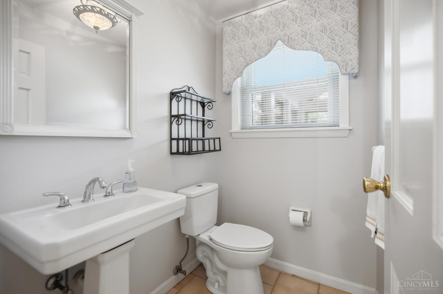 5330 Talloak Court, Cincinnati, OH, 45247 — photo 21
