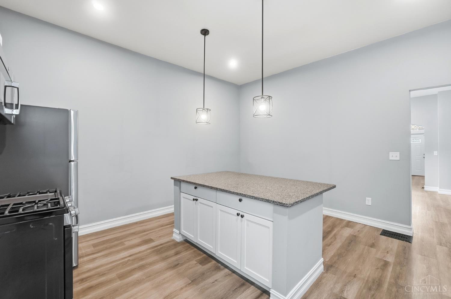 3728 Applegate Avenue, Cheviot, OH, 45211 — photo 15