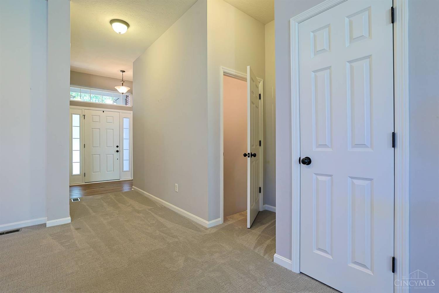 6624 Creekside, Fairfield Twp, OH, 45011 — photo 4