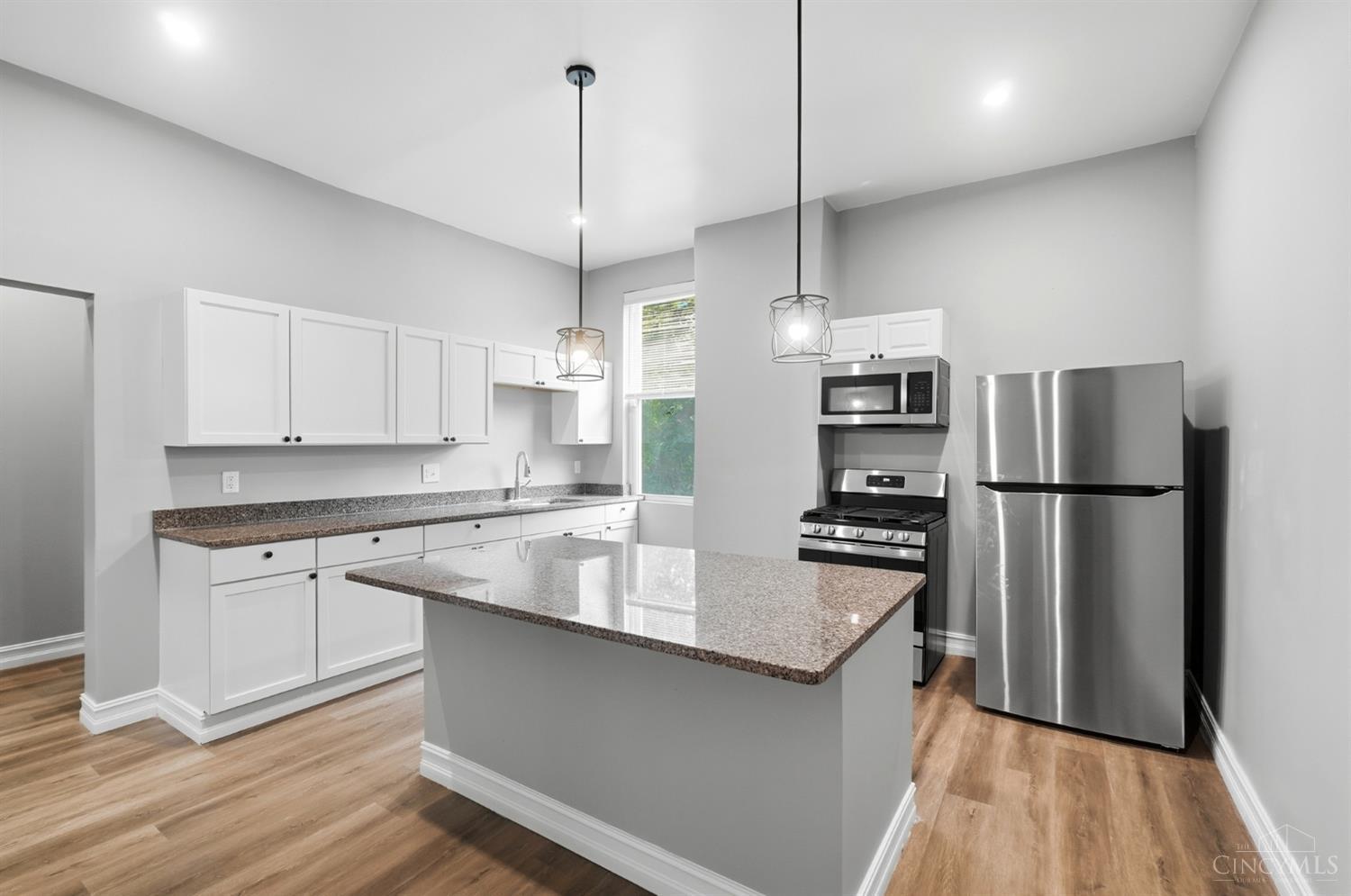 3728 Applegate Avenue, Cheviot, OH, 45211 — photo 11