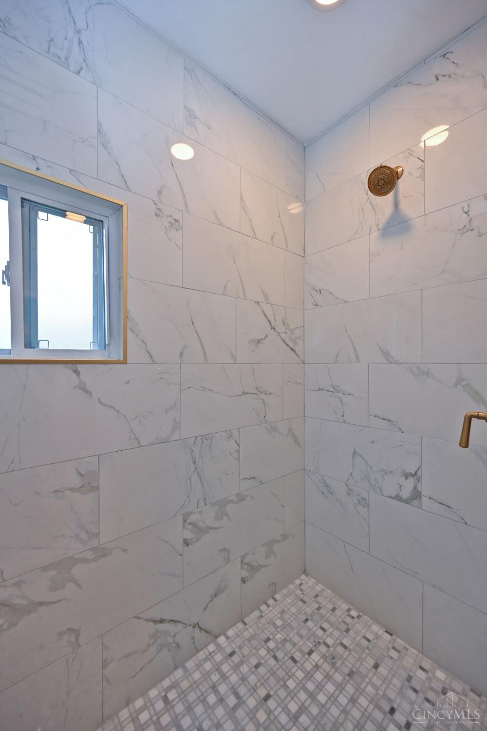 6900 Drake Road, Indian Hill, OH, 45243 — photo 42