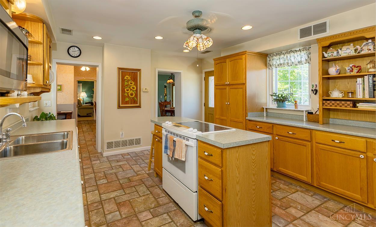 1711 Flora Avenue, North College Hill, OH, 45231 — photo 14