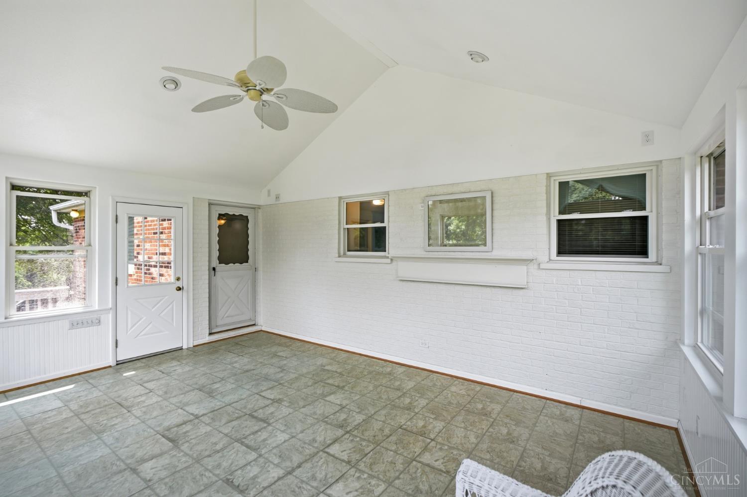 5330 Talloak Court, Cincinnati, OH, 45247 — photo 39