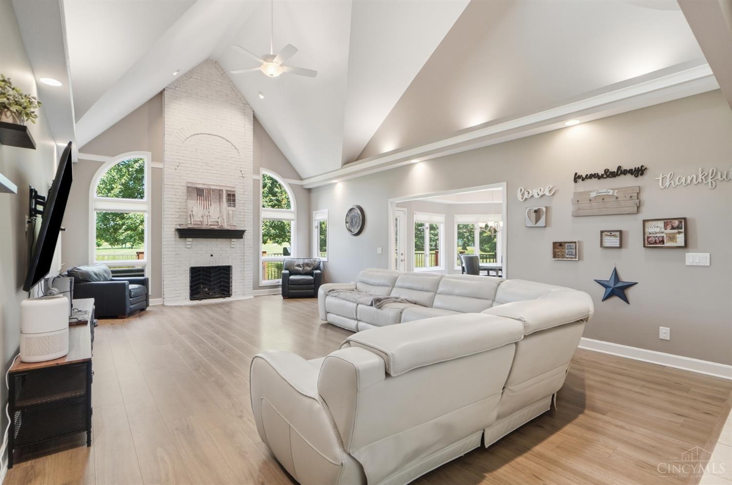 7580 Legendary Lane, West Chester, OH, 45069 — photo 6