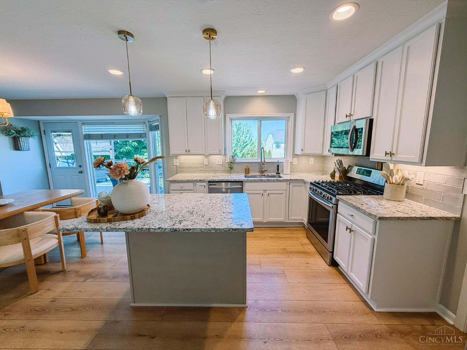 7169 Ruwes Oak Drive, Green Twp, OH, 45248 — photo 11