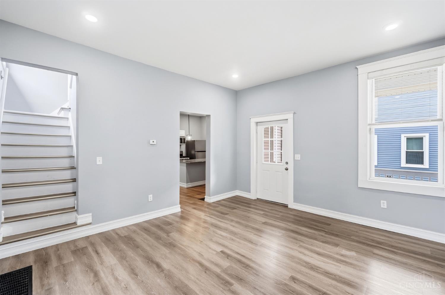 3728 Applegate Avenue, Cheviot, OH, 45211 — photo 10