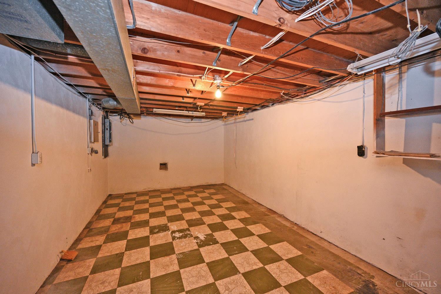 9133 Fontainebleau Terrace, Cincinnati, OH, 45231 — photo 43