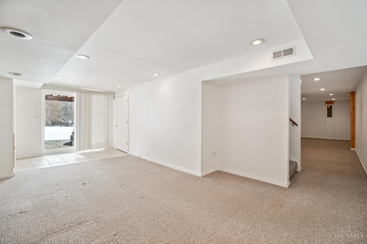 7489 Fitzroy Court, West Chester, OH, 45241 — photo 23