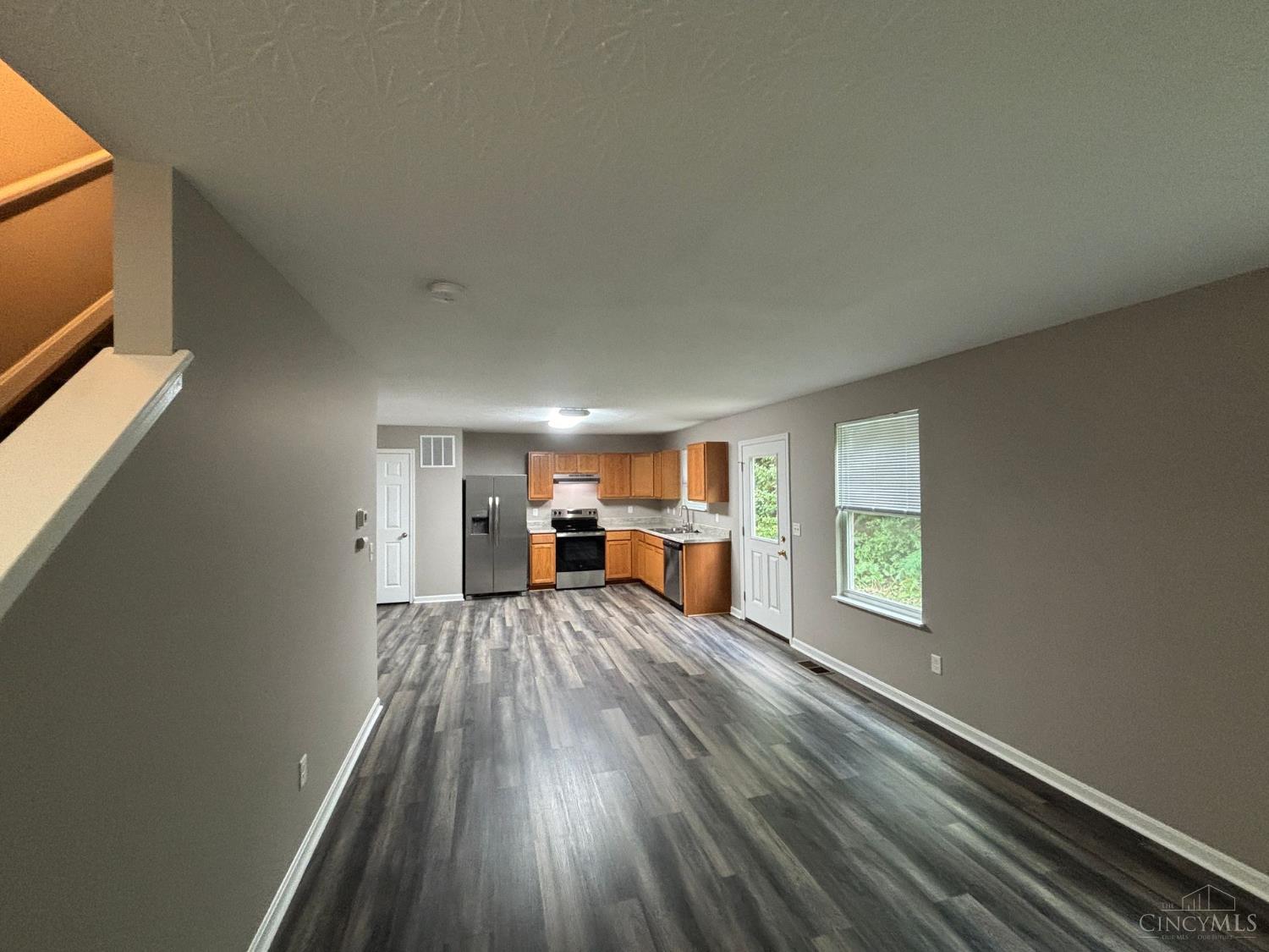 406 Mcewing Drive, Lockland, OH, 45215 — photo 4