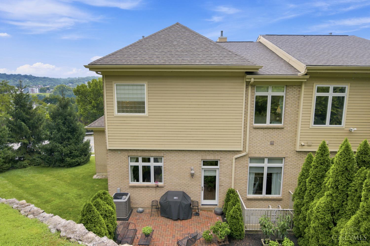 1498 Riverside Drive, Cincinnati, OH, 45202 — photo 35