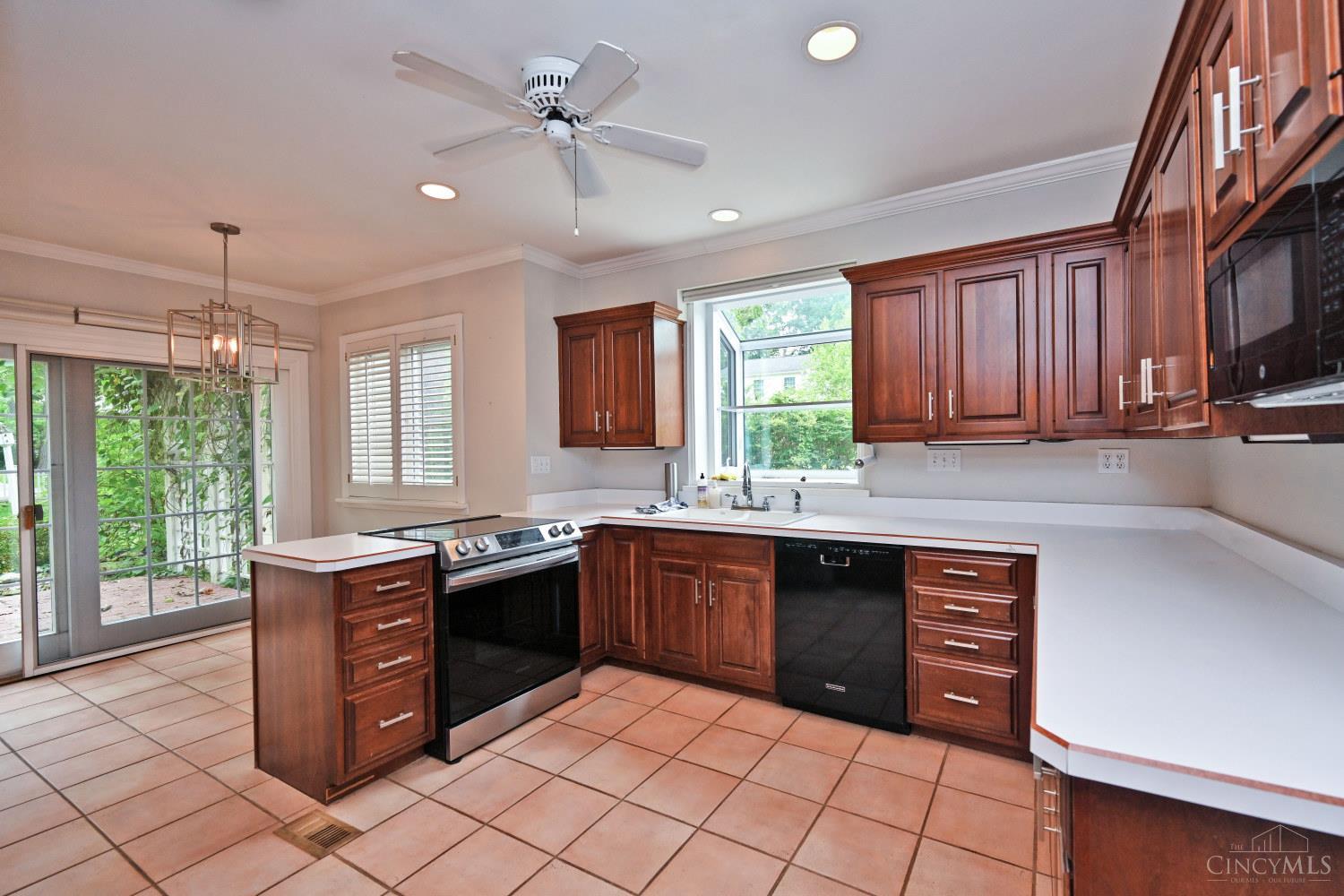 6900 Drake Road, Indian Hill, OH, 45243 — photo 19