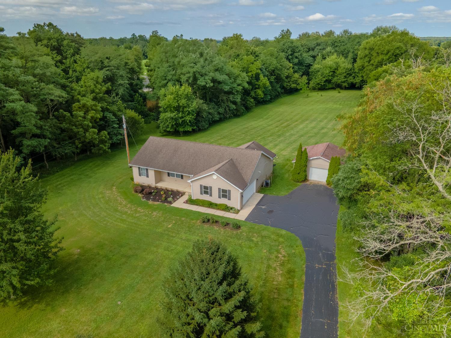 9989 Wolfe Road, New Vienna, OH, 45159 — photo 37