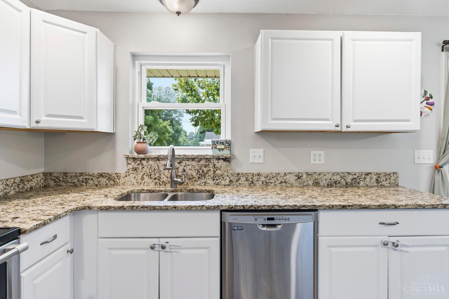 6245 Blackburn Drive, Miami Twp, OH, 45140 — photo 29
