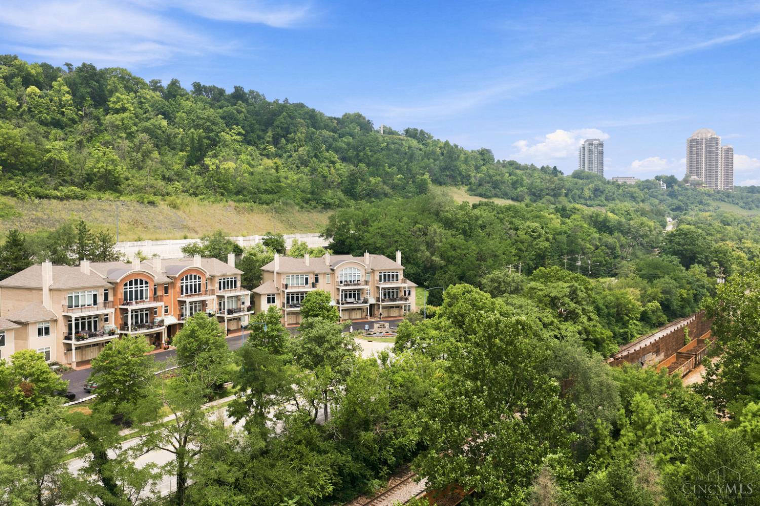 1498 Riverside Drive, Cincinnati, OH, 45202 — photo 38
