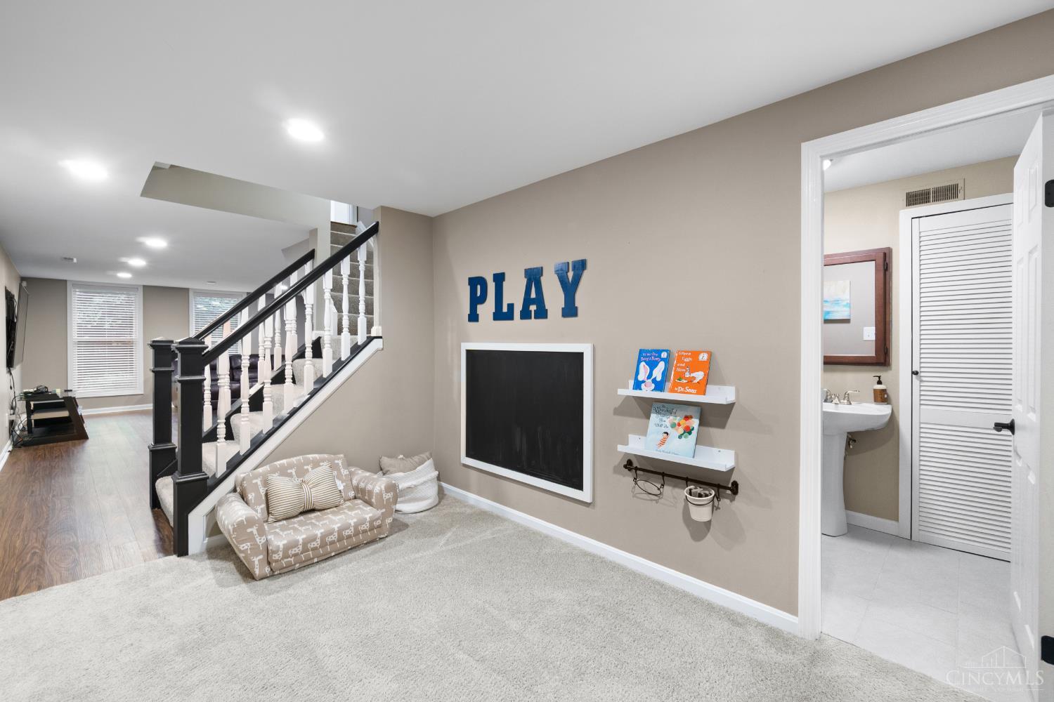 8410 Greenleaf Drive, Anderson Twp, OH, 45255 — photo 33