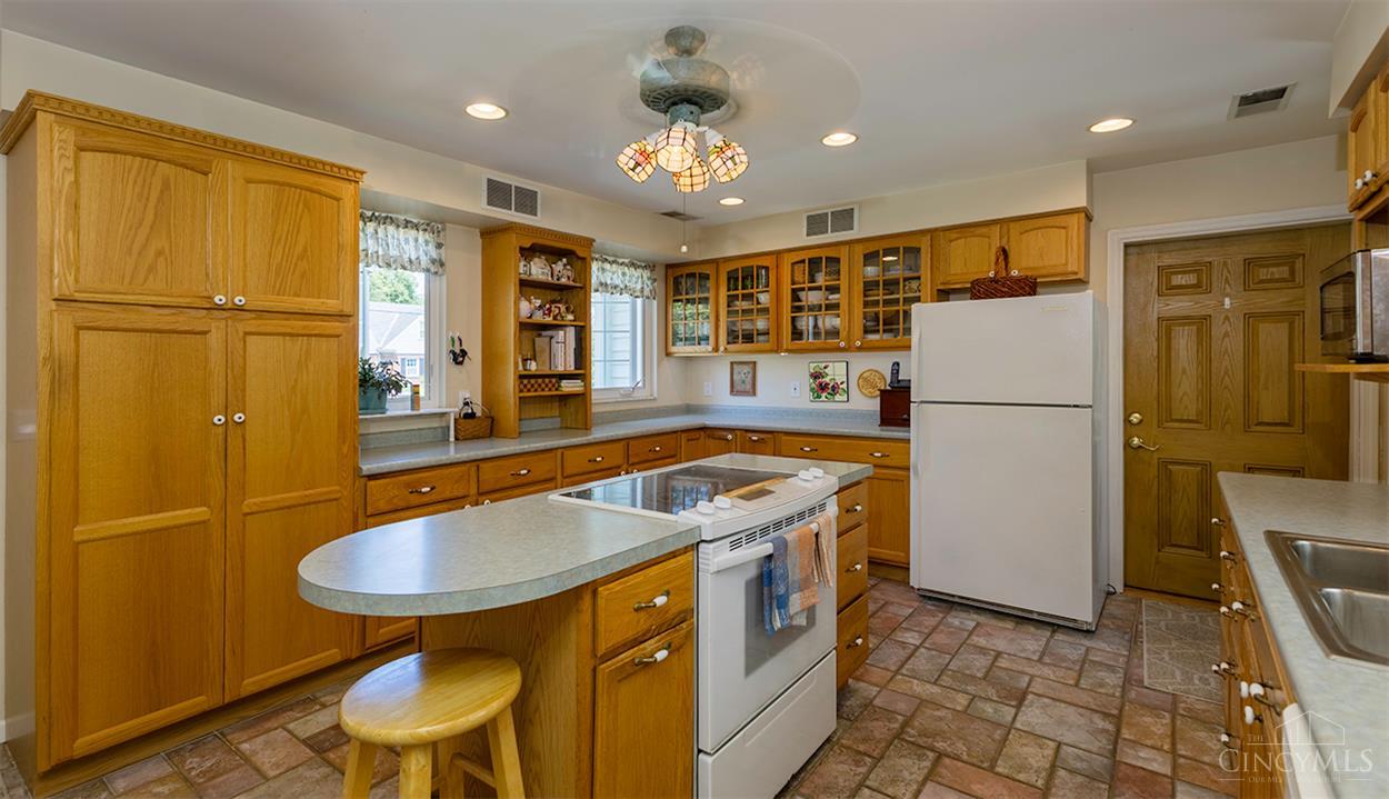 1711 Flora Avenue, North College Hill, OH, 45231 — photo 13