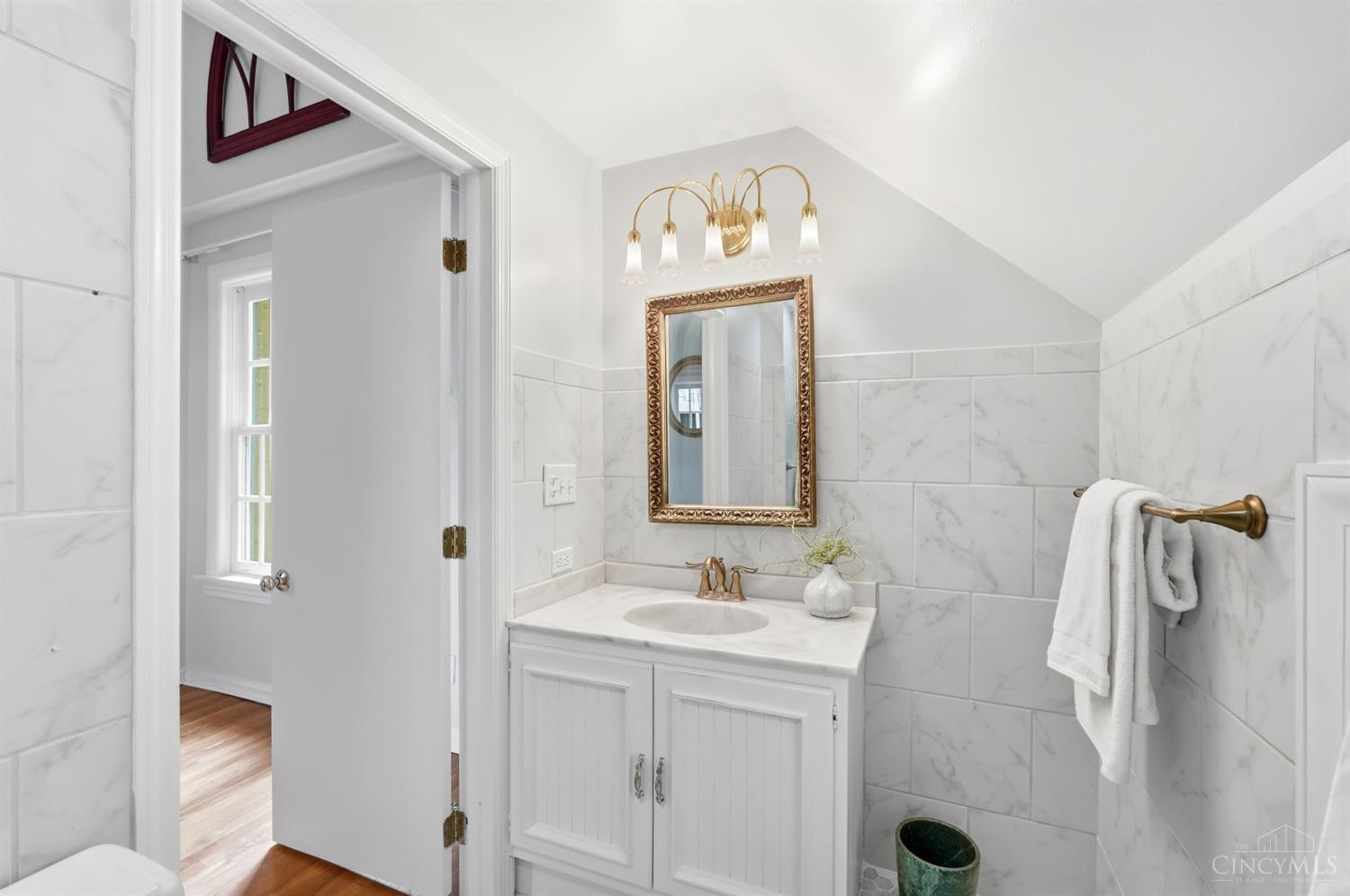 407 Lafayette Avenue, Cincinnati, OH, 45220 — photo 37